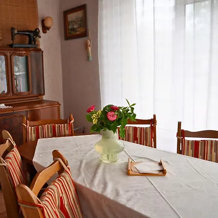Gospodarstwo agroturystyczne Dwie Podkowy *