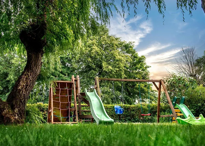 Dwie Podkowy Trzebiatow nad Rega